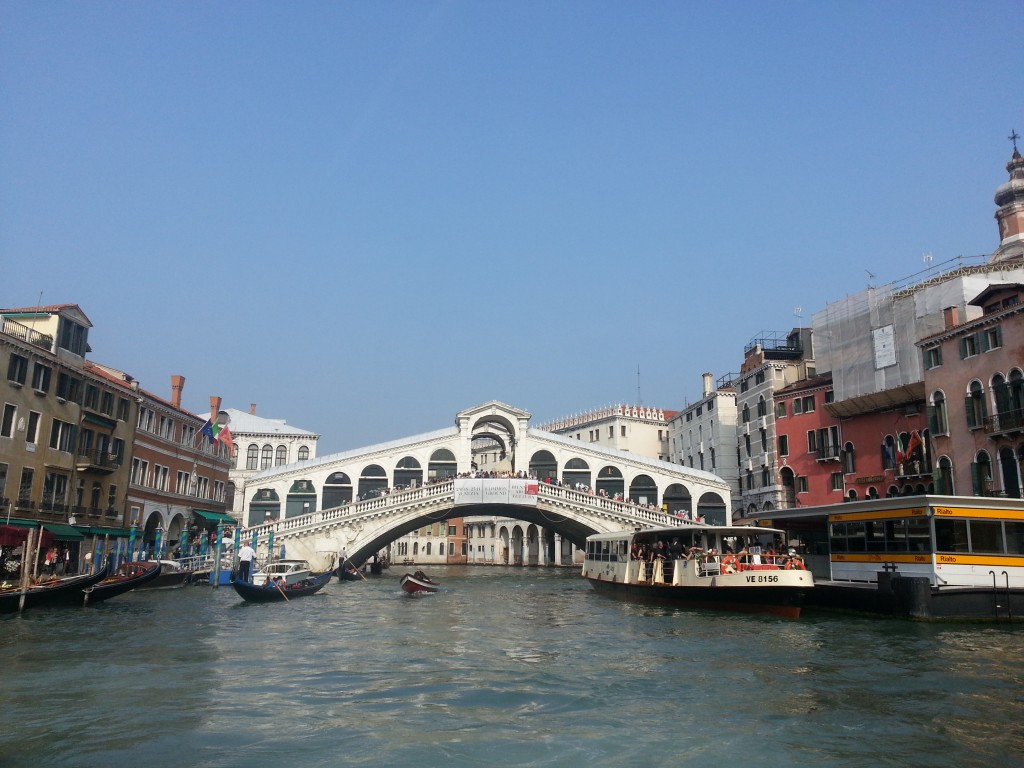 Rialto Bridge, Venice Rialto Bridge, Venice